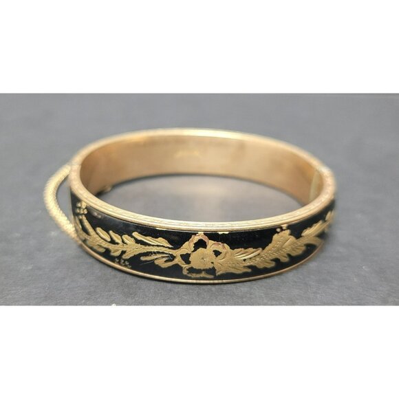 Vintage Gold Tone Bangle Bracelet Lot Set of 3 Ornate Engraved Black Enamel 26 - Picture 3 of 12